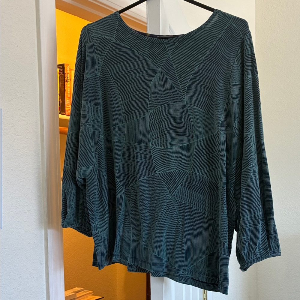 Women's Green Geometric Top